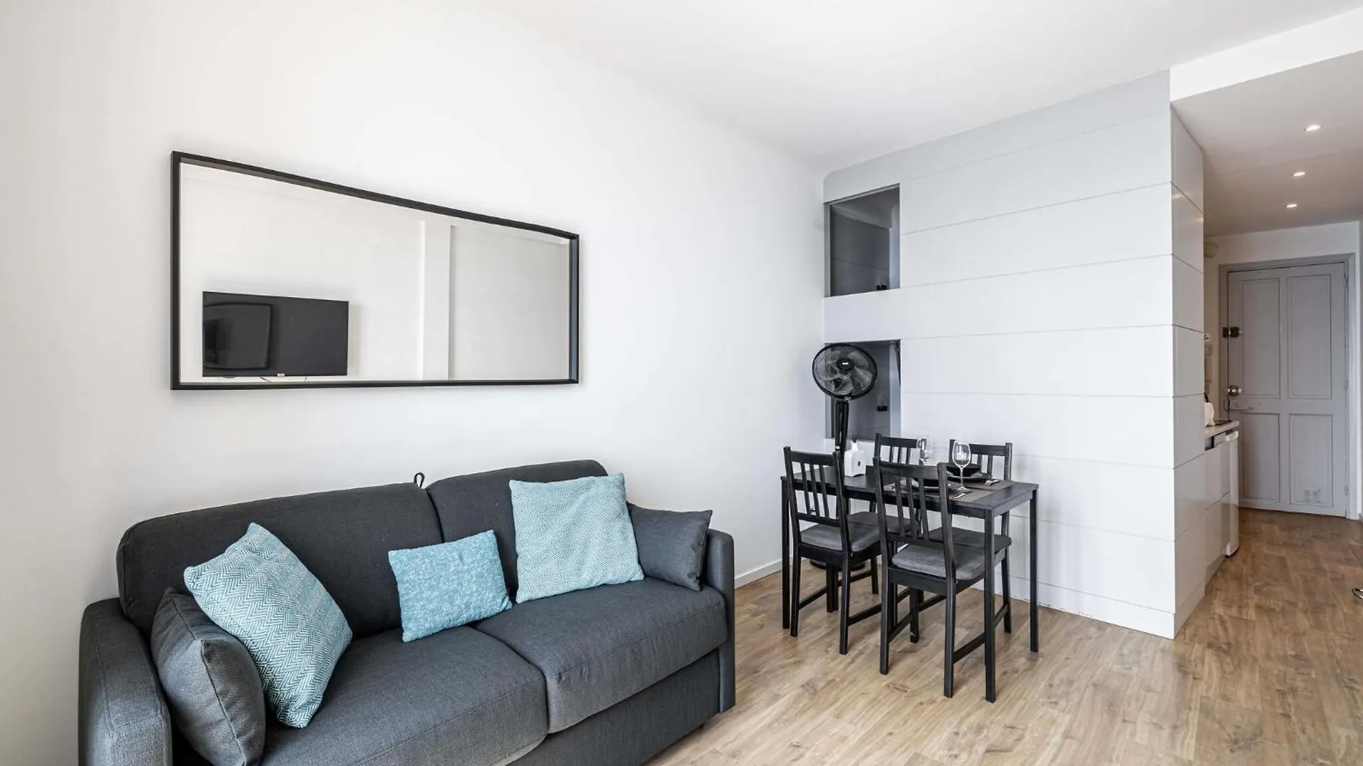 Charming Appt - 1Bd 4P- Sea View - Antibes Centre Διαμέρισμα Γαλλία